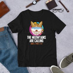 The Meowtains Are Calling And I Must Go – Cat Skiing Vintage Short-Sleeve Unisex T-Shirt