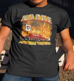 Vintage Shirt That Go Hard No One Outpizzas The Hut Unisex T-Shirt