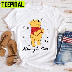 Winnie The Pooh Mommy To Bee Unisex T-Shirt