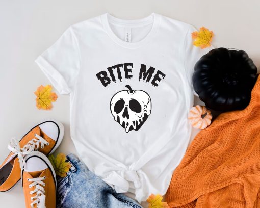 Bite Me Halloweeen Apple Skull Funny Disney Halloween Unisex T-Shirt