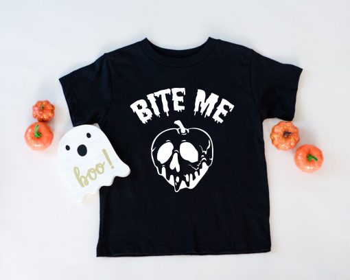 Bite Me Halloweeen Apple Skull Funny Disney Halloween Unisex T-Shirt