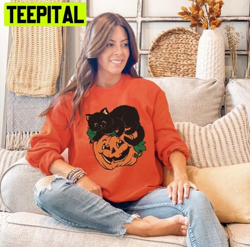 Black Cat And Pumpkin Halloween Vintage Unisex Sweatshirt