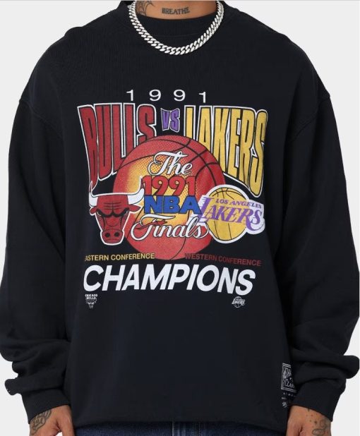 Bulls Versus Lakers Crewneck Basketball Team Versus Unisex T-Shirt