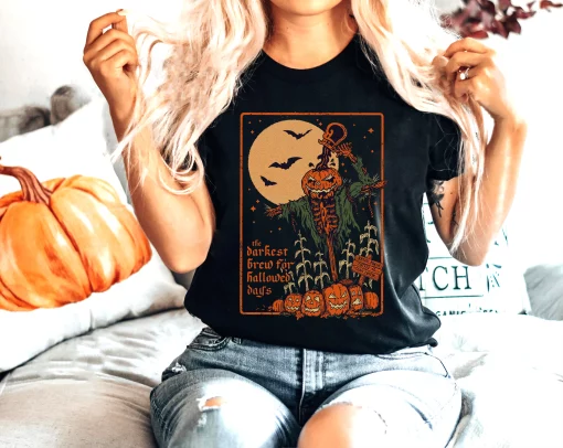 D Pumpkin Under The Moon Fall Disney Halloween New Art T-Shirt