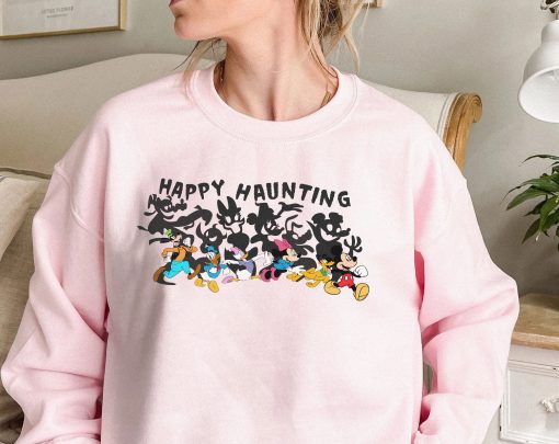 Happy Haunting Vintage Retro Mickey Retro Disney Halloween Unisex Sweatshirt