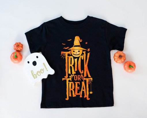 Trick Or Treat Pumpkin Costume Witch Hat Disney Halloween Unisex T-Shirt