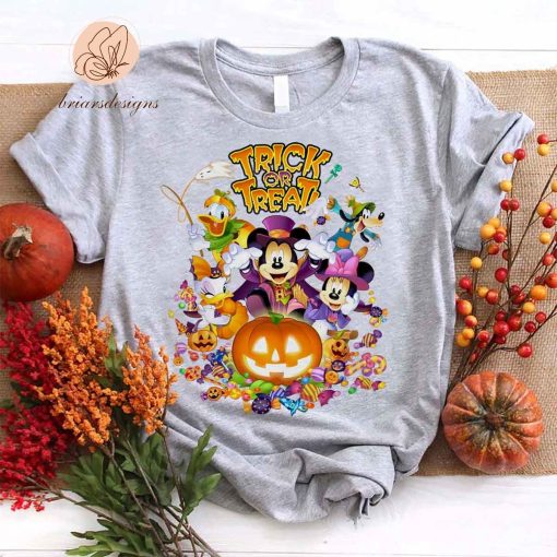 Trick Or Treat Snacks Disney Halloween Mickey Minnie Unisex T-Shirt