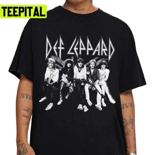 All Band Mambers Art Retro Def Leppard Unisex Sweatshirt