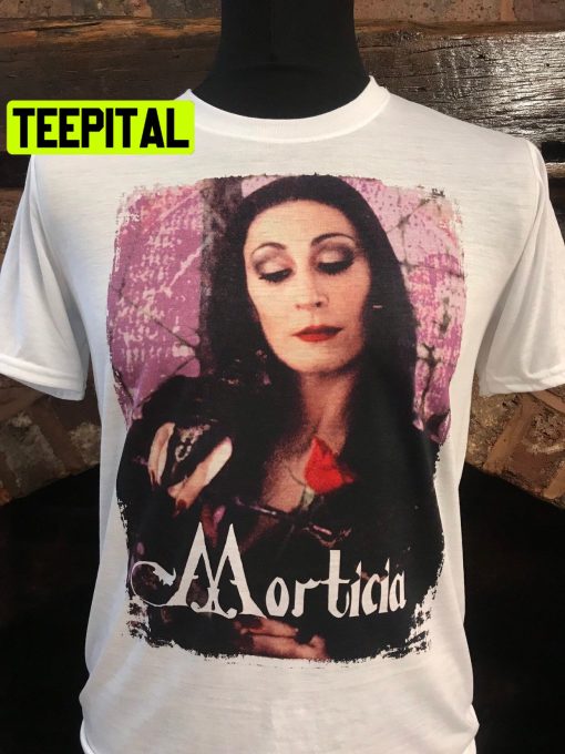 Art The Addams Family Morticia Addams White Anjelica Huston Grunge 90’s Halloween Trending Unsiex T-Shirt