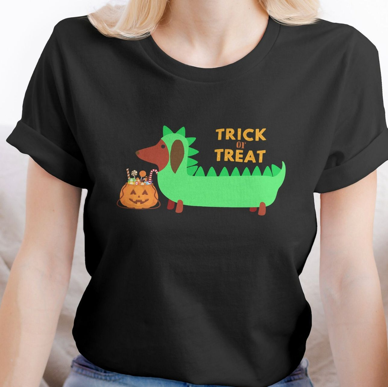 Cute Dachshund Halloween T-Shirt