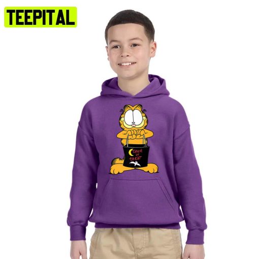 Garfield Cat Trick Or Treat Halloween Illustration Hoodie