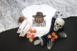 Howdy Funny Retro Western Vintage Country Cowgirl Fall Pumpkin Halloween Unisex Sweatshirt