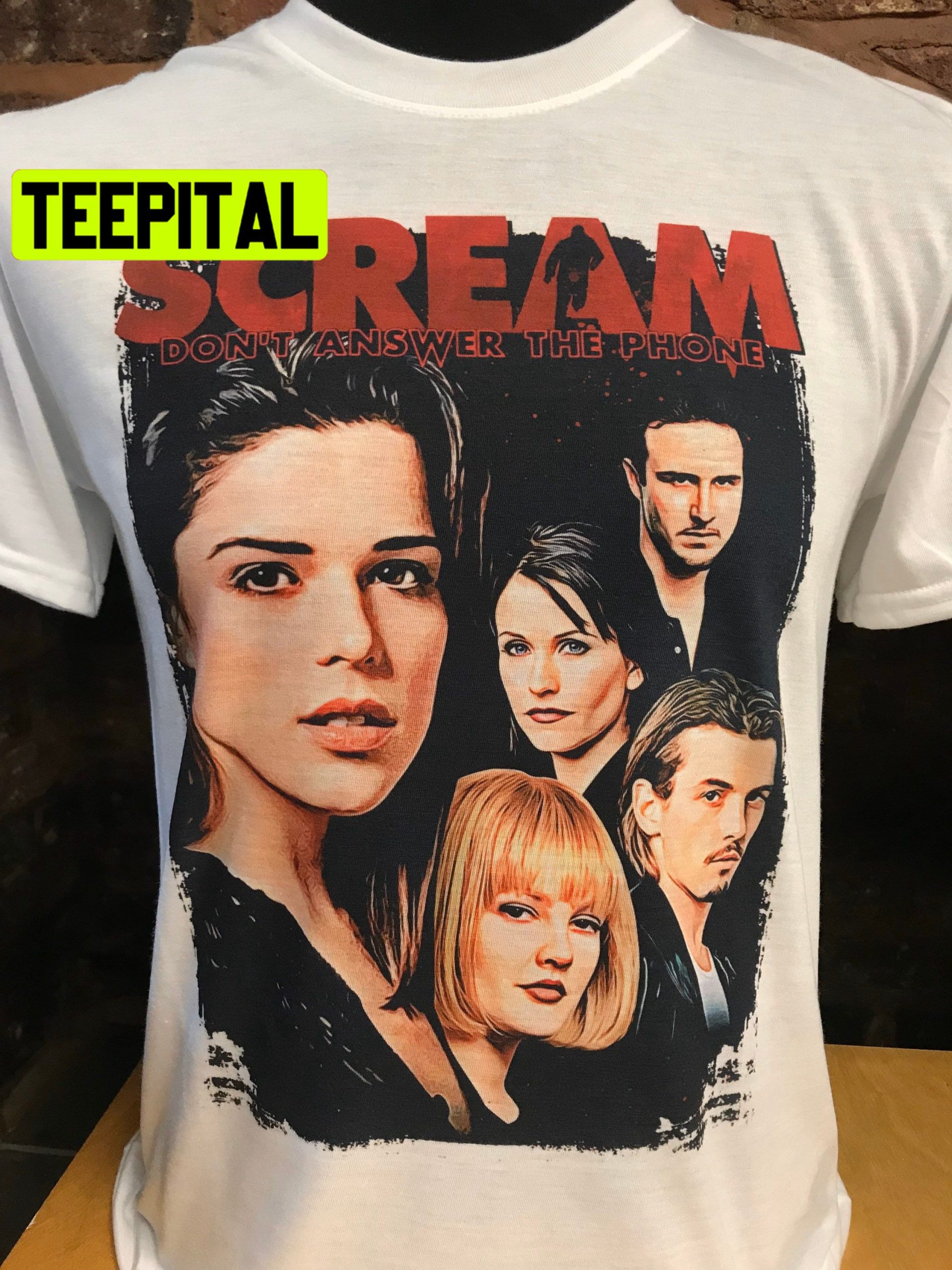 Scream Retro Halloween Trending Unsiex T-Shirt