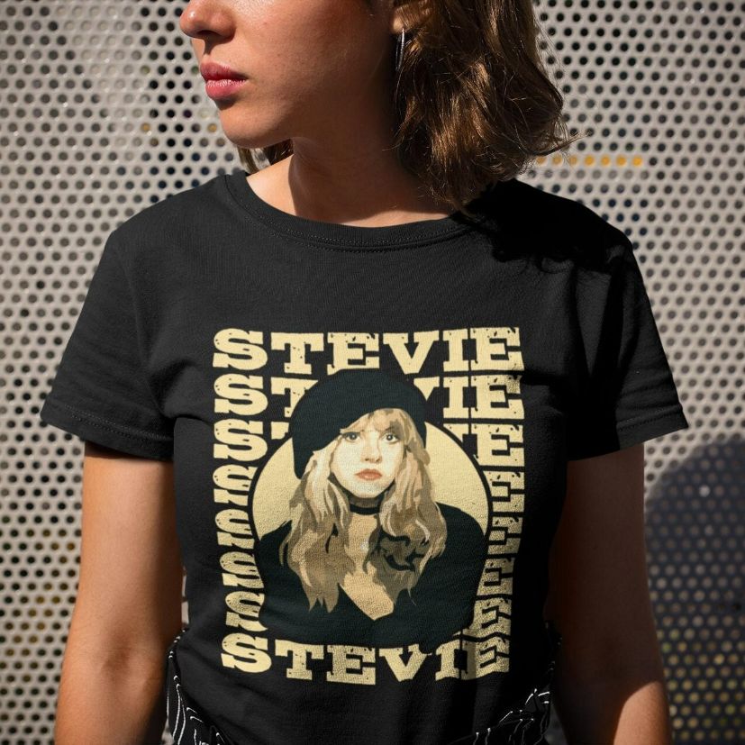 Stevie Nicks  Queen Of Rock  Fleetwood Mac  Retro T-Shirt