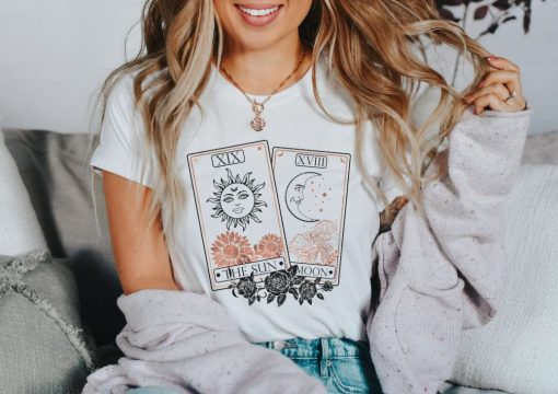 Sun  Moon Tarot Card T-Shirt