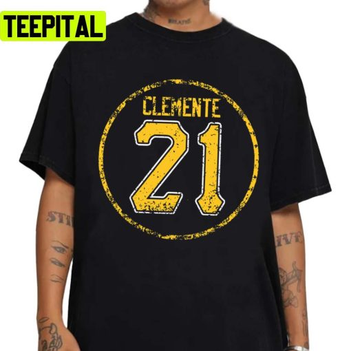 The Legend Roberto Clemente 21 Pittsburgh Unisex Sweatshirt