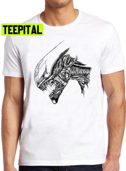 Aliens Xenomorphs Head Wariior 80s Cult Movie Trending Unisex T-Shirt