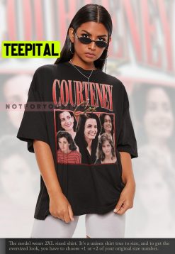 Courteney Cox Trending Unisex T-Shirt