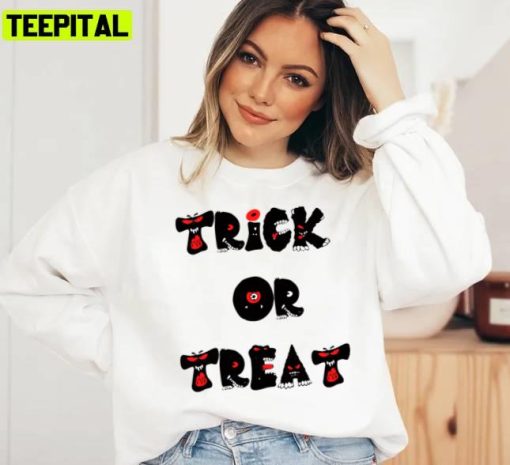 Dracula Vampire Design Trick Ot Treat Unisex Sweatshirt