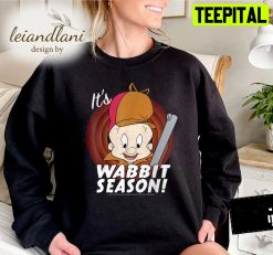 Elmer Fudd It’s Wabbit Season 90’s Cartoon Looney Tunes Sweatshirt