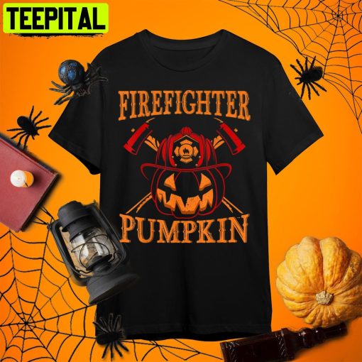 Firefighter Pumpkin And Firefighter Halloween Costume Retro Art Unisex T-Shirt