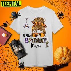 Groovy One Spooky Mama Witchy Mama Skull Witch Grandma Halloween Retro Art Unisex T-Shirt