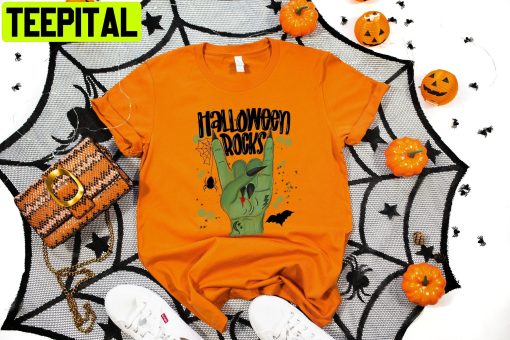 Rocks Rockn Roll Comfort Colors Retro 2022 Shir Trick Treat Unisex T-Shirt