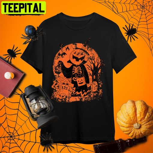 Spooky Halloween Horror Nights Retro Art Unisex T-Shirt