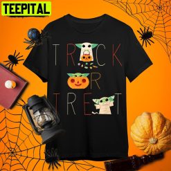 The Mandalorian Grogu Trick Or Treat Star Wars Halloween Retro Art Unisex T-Shirt