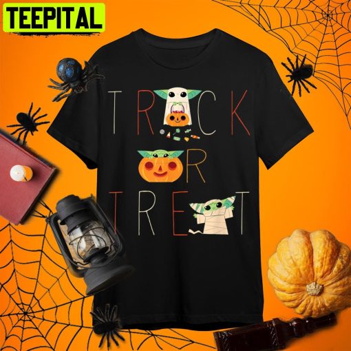 The Mandalorian Grogu Trick Or Treat Star Wars Halloween Retro Art Unisex T-Shirt