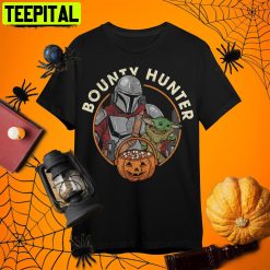 The Mandalorian Halloween Candy Bounty Hunter Retro Art Unisex T-Shirt