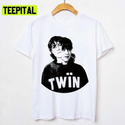 Twïn Black And White Design Tegan & Sara Unisex T-Shirt