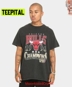 Vintage Chicago Bulls 1996 Champions Nba Basketball Unisex T-Shirt