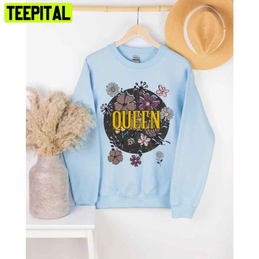 Retro Queen Art Flowers Unisex T-Shirt